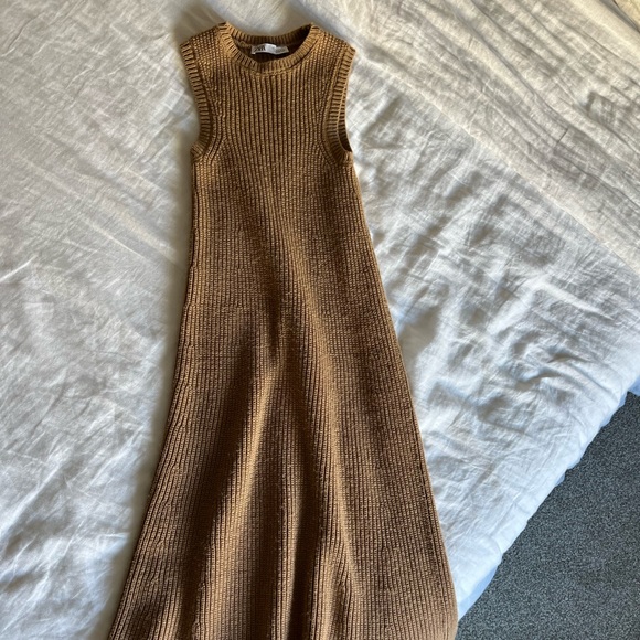 Zara Dresses & Skirts - Zara knit midi dress